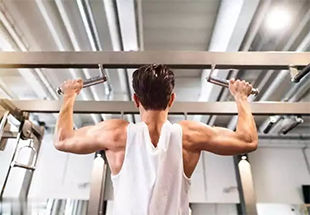 Quanti pull-up puoi fare? Scopri 7 vantaggi che ne valgono lo sforzo