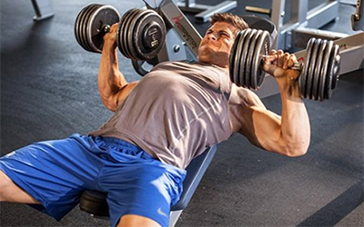 Come addestrare il petto inferiore in palestra?