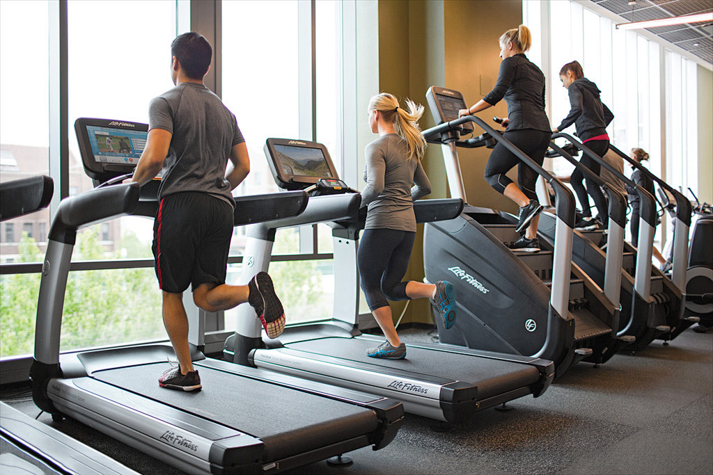 Come fare un allenamento HIIT su un tapis roulant?