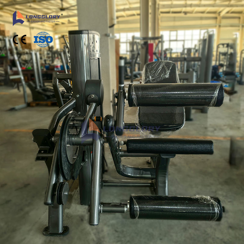 Curl per gambe combinato con estensione delle gambe