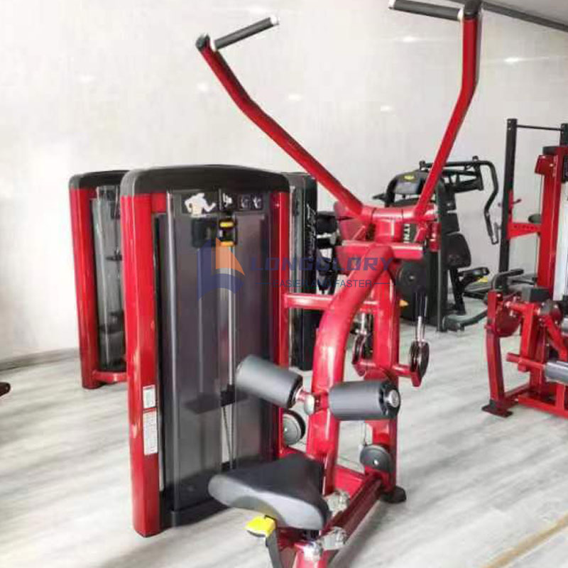 Macchina per la lat pulldown caricata con perni